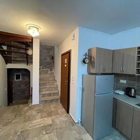Maisonette 25m From The Sea Nyaraló *