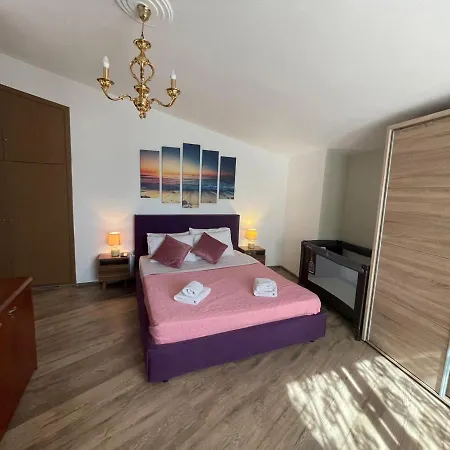 Maisonette 25m From The Sea