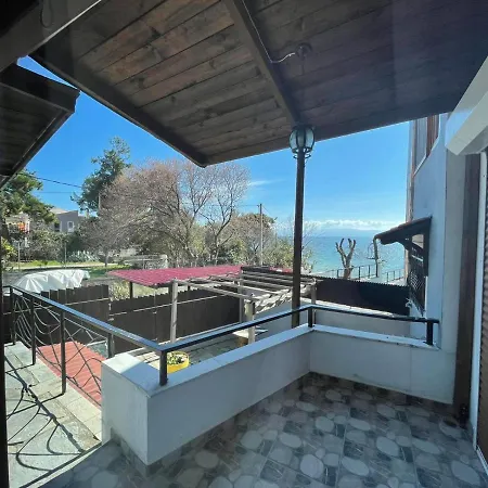 Maisonette 25m From The Sea *