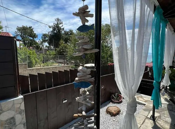 Maisonette 25m From The Sea 度假居